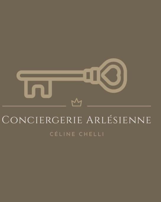 Le Cocon De La Roquette Apartment อาร์ลส์ ภายนอก รูปภาพ