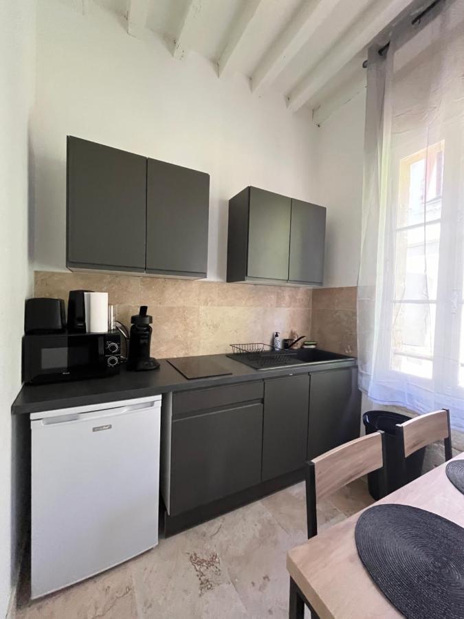Le Cocon De La Roquette Apartment อาร์ลส์ ภายนอก รูปภาพ